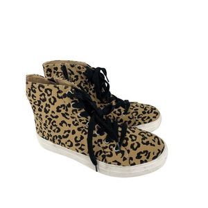Soda Taylor Booties Ankle High Top Sneaker Shoes Side Zip Cheetah Size 11 3304